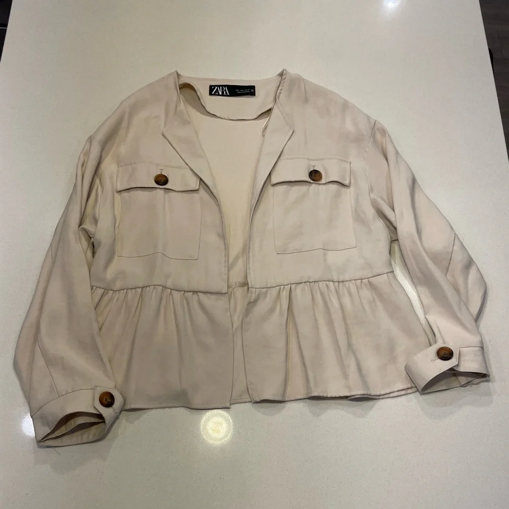 Zara - Picture 2 of 2